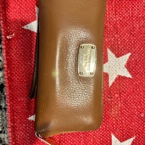 Michael Kors Tan Leather Clutch wallet